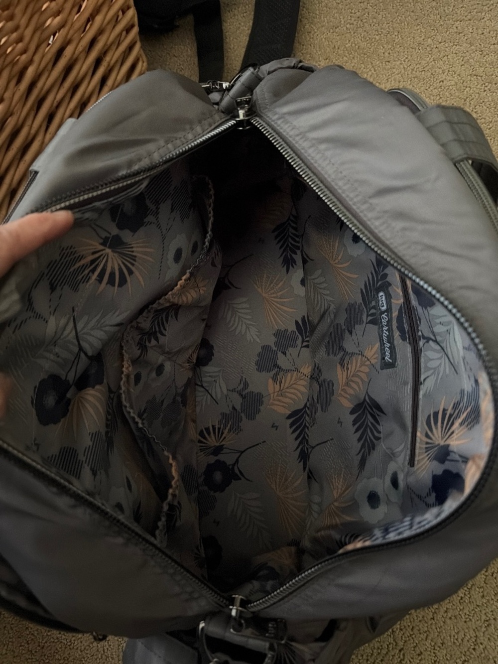 Lug Life cartwheel Bag - Picture 6 of 9